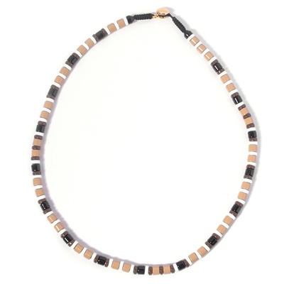 El partido Colorblock minimalista goteó el collar geométrico para la señora
