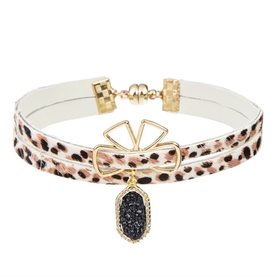 Colgante de cuero hecho a mano del estampado leopardo de la pulsera de Boho para la muchacha adolescente