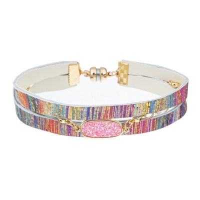 Pulsera de cuero hecha a mano del arco iris de Bohemia, pulsera de cuero del abrigo 15g