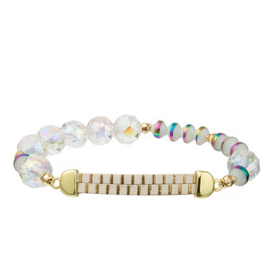 El oro blanco estrió las pulseras de cuero hechas a mano con Crystal And Rainbow Resin Beads claro