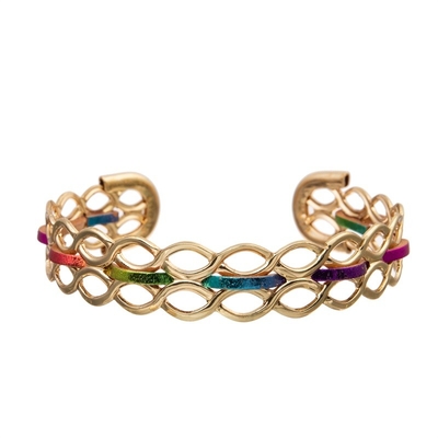 Pulsera de cuero del arco iris inspirado con el puño abierto torcido del metal del estilo