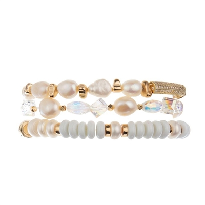 El espacio del oro de la perla del agua dulce goteó la pulsera elástica apilada para la señora