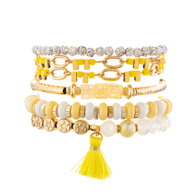 El oro plateó las pulseras moldeadas hechas a mano amarillas de la borla de la alambrada fijó el encanto de DIY para las mujeres