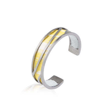 el negro de cuero para mujer del ODM del OEM de las pulseras del puño del 18.5cm hizo juego color amarillo