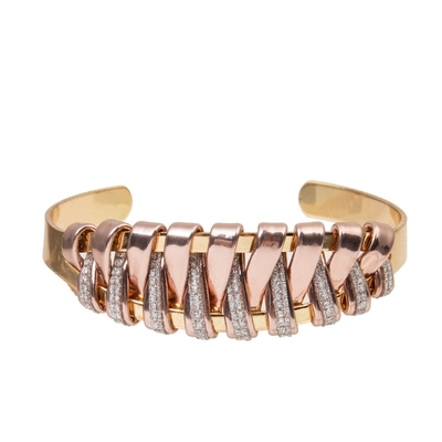 Pulsera de cuero hecha a mano real del rosa brillante trenzada en colores duales con el oro de cobre amarillo