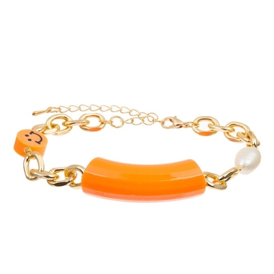 La barra de bambú gotea la pulsera hecha a mano de la cadena del oro colorida para el Día de la Independencia