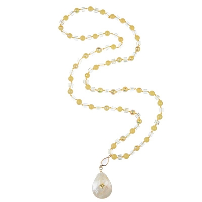 La ronda amarilla del cuadrado transparente gotea el collar del multicolor con Shell Charm