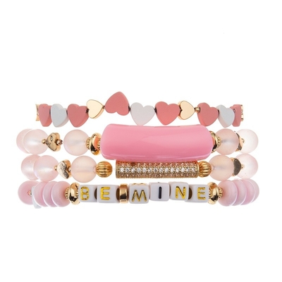 El oro rosado del día de tarjetas del día de San Valentín pavimenta la pulsera de la barra modifica el nombre para requisitos particulares para la novia