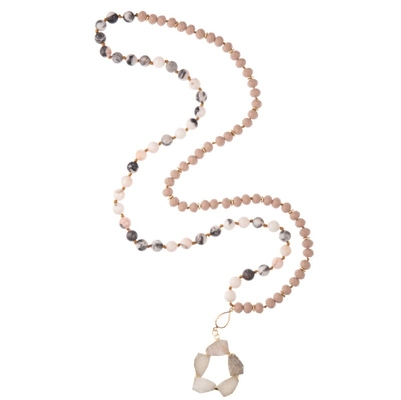 La flor moldeada hecha a mano del collar de múltiples capas pendiente semi precioso de la cadena de Druzy formó
