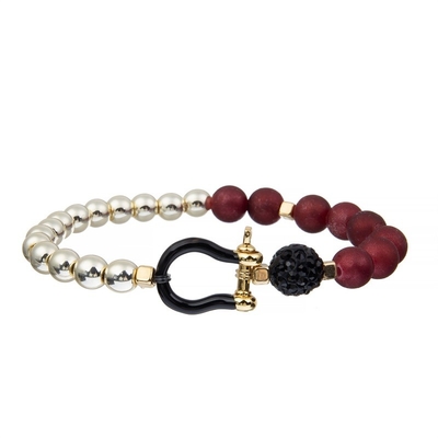 La semilla de color rojo oscuro goteó el amontonamiento de nylon elástico unisex del hilo de las pulseras