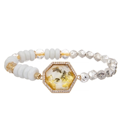Pulsera hecha a mano elástico de las gotas de la turquesa blanca para la colección de la primavera