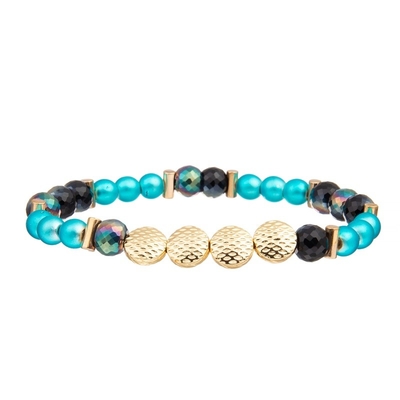 El metal martillado del oro gotea la pulsera ajustable con las gotas del verde de la burbuja